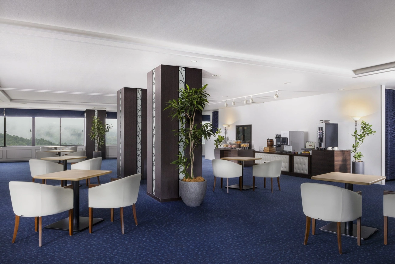 ラウンジイメージトップ｜メルキュール鳥取大山リゾート＆スパ